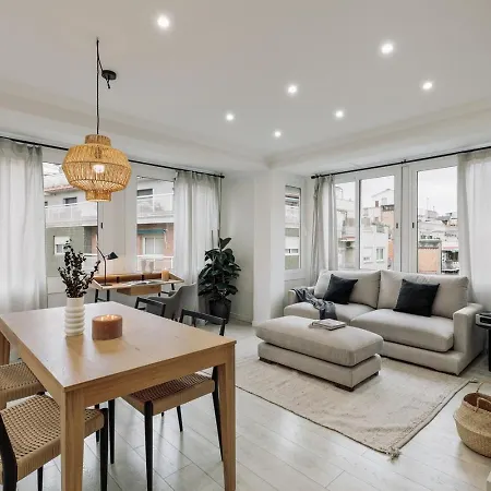 Rasa - 2 Bedroom In Sant Gervasy Barcelona